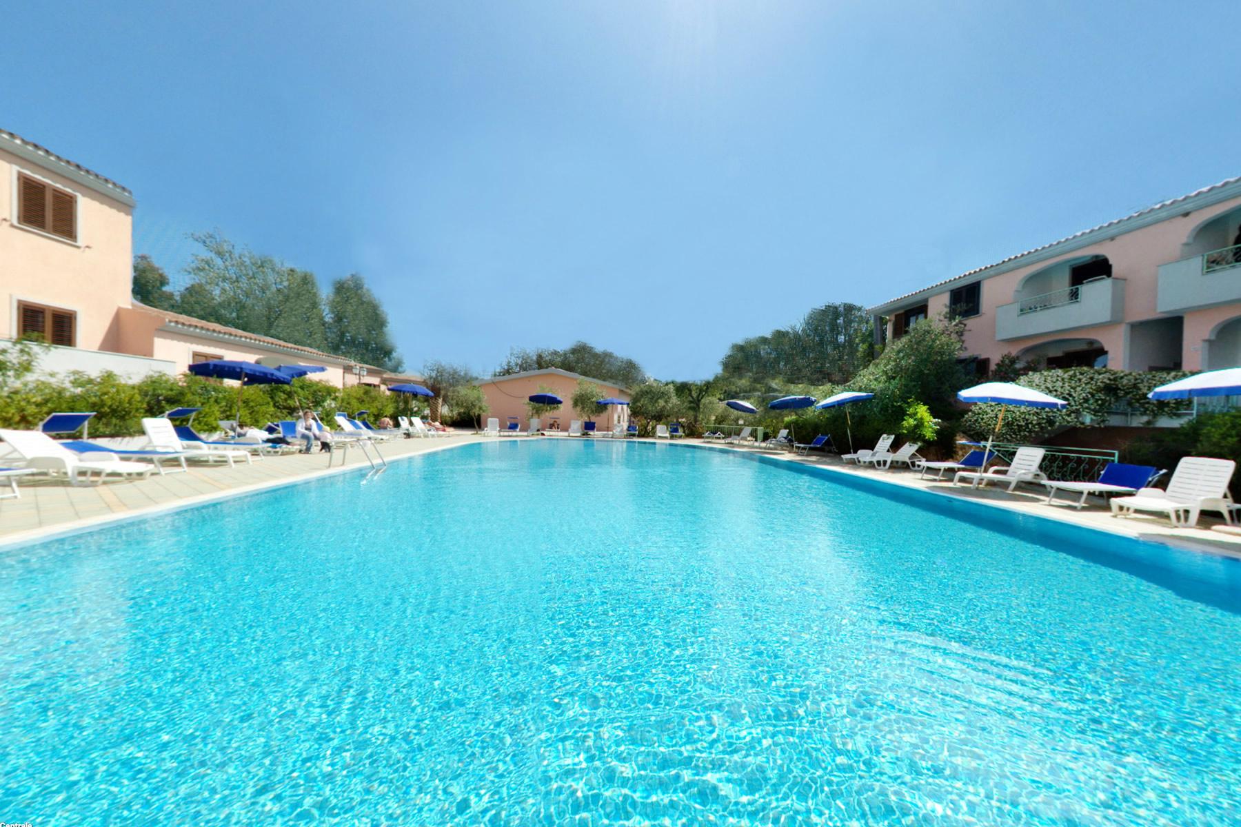 Albergo Residenziale Gli Ontani Cala Liberotto Bagian luar foto