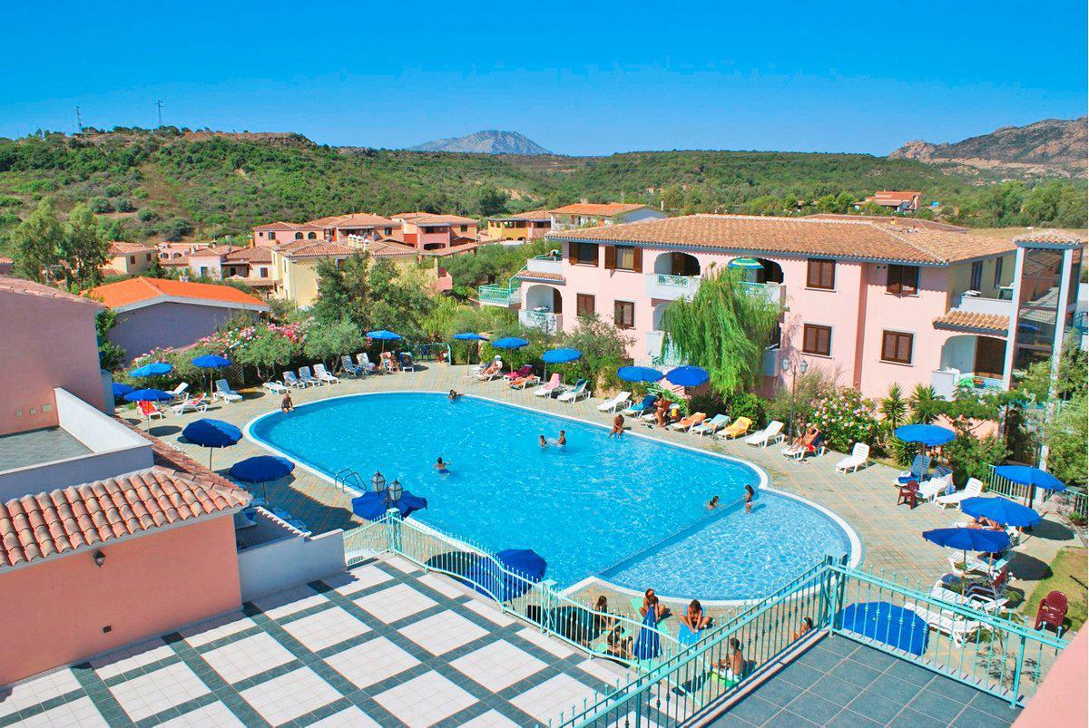 Albergo Residenziale Gli Ontani Cala Liberotto Bagian luar foto