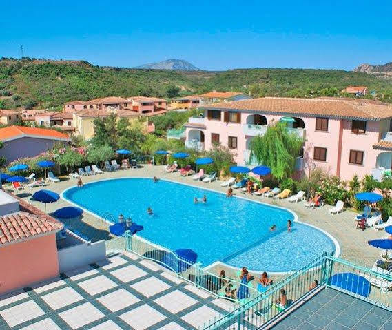 Albergo Residenziale Gli Ontani Cala Liberotto Bagian luar foto