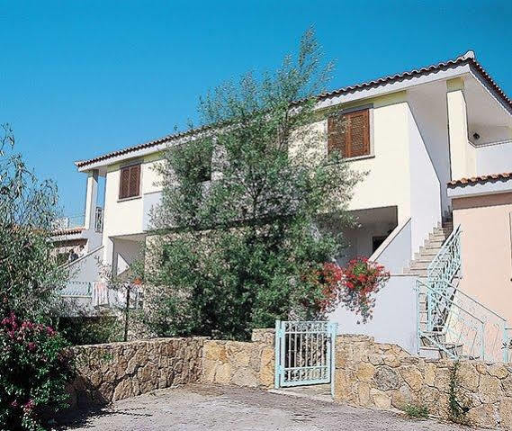 Albergo Residenziale Gli Ontani Cala Liberotto Bagian luar foto